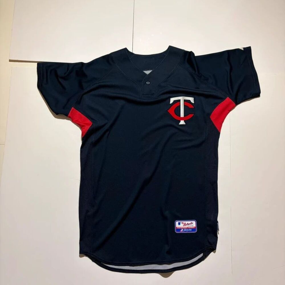 Minnesota Twins, navy blue and red shirt jersey majestic athletics